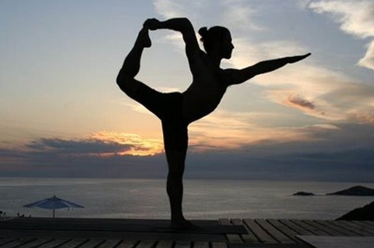 Natarajasana (Dancer Pose) Benefits